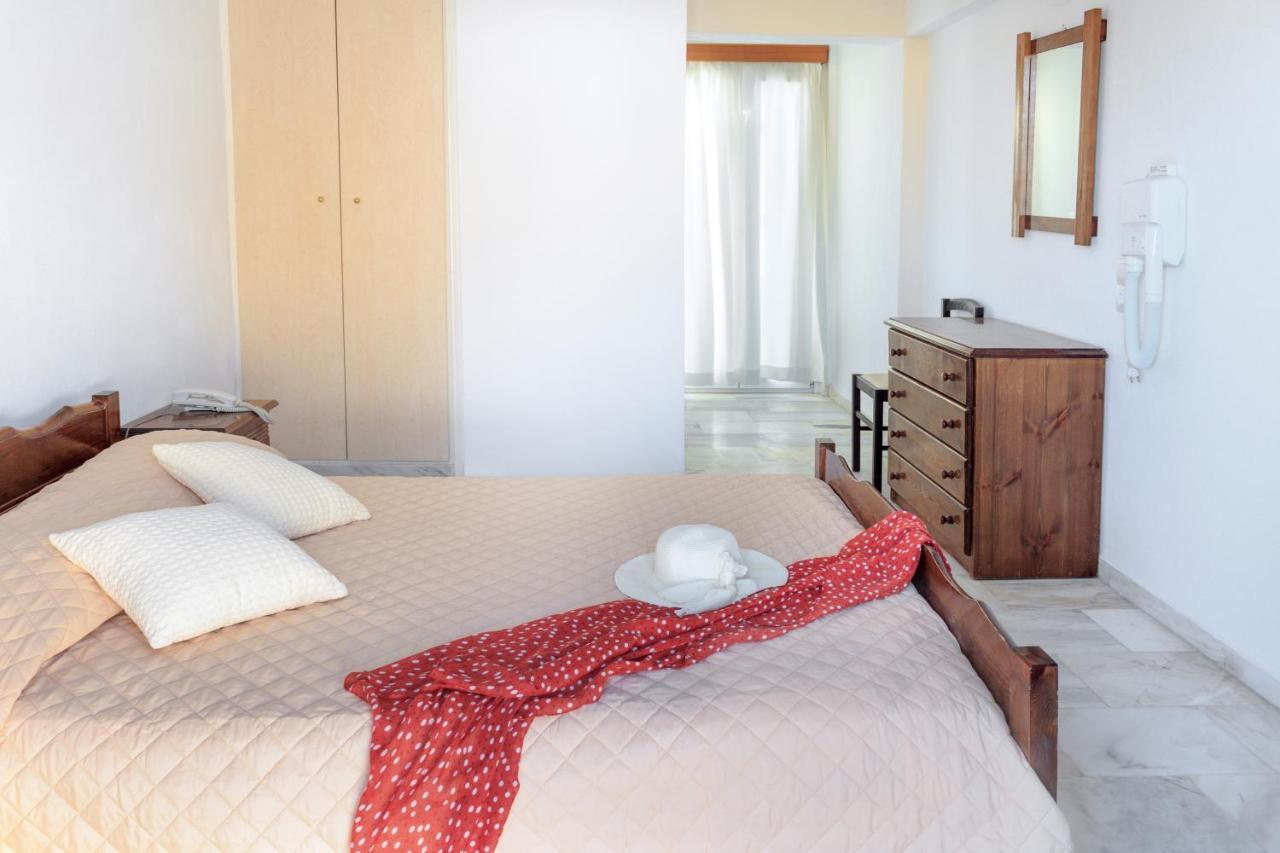 פריסה Gardenia Hotel מראה חיצוני תמונה